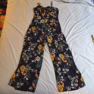 Chelsea28 sz L Darling Navy Floral Wide Leg Jumpsuit bow front